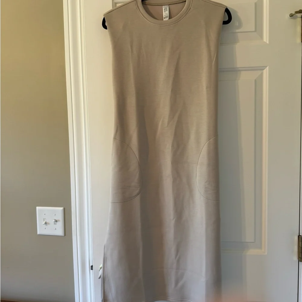 SPANX Beige Midi Dress with Belt NWT - Picture 4 of 6